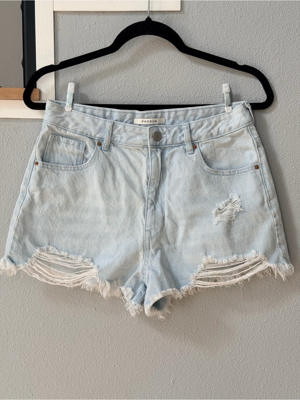 PacSun Light Wash Distressed High Rise Festival Denim Shorts Size 29